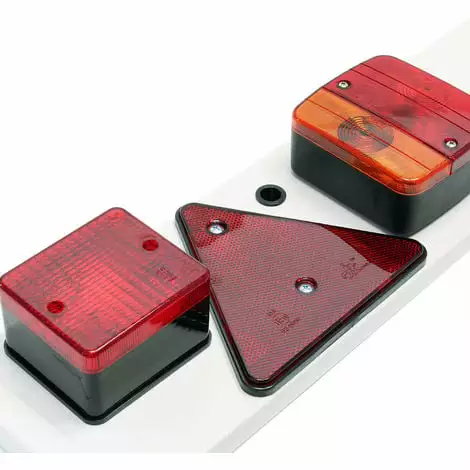 WILTEC Rampe Éclairage Remorque 7 Broches Largeur 137cm & Câble De 6m Avec Feux Arrière Stop & Clignotants 5 WILTEC Rampe Éclairage Remorque 7 Broches Largeur 137cm & Câble De 6m Avec Feux Arrière Stop & Clignotants – Image 3