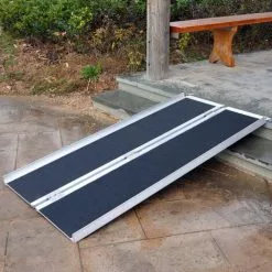 WILTEC Rampe Pour Fauteuil Roulant Rampe De Chargement 2x Pliable Alu Surface Antidérapante 183 Cm 270kg -Wiltec Boutique 1534092 5