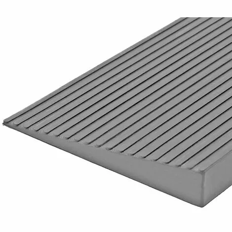 WILTEC Rampe De Seuil 8 Mm × 900 Mm En Caoutchouc, Grise, Rampe à Haute Capacité De Charge, Rampe Pour Fauteuil Roulant 4 WILTEC Rampe De Seuil 8 Mm × 900 Mm En Caoutchouc, Grise, Rampe à Haute Capacité De Charge, Rampe Pour Fauteuil Roulant – Image 2